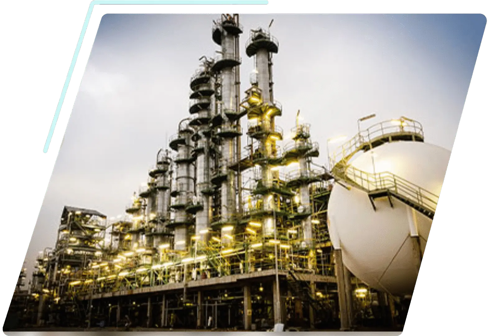 Oil refinery with distillation towers and tank